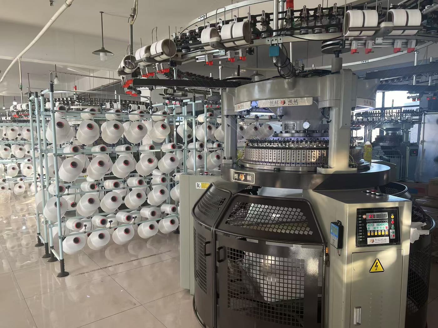 Circular-knitting environment